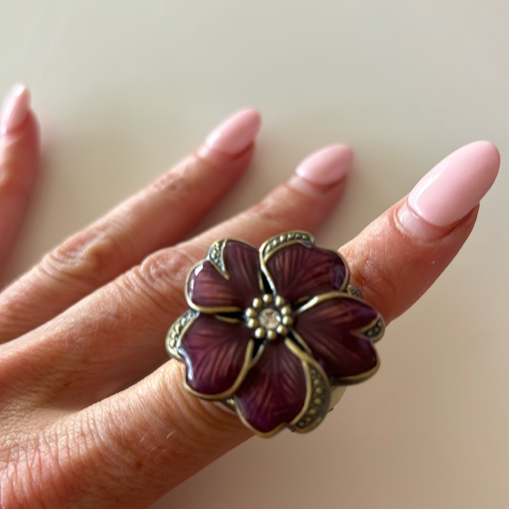 Vintage watch ring, purple flower